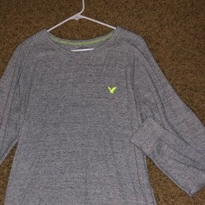 Gray long sleeve t-shirt